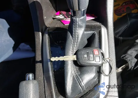 2019 Toyota Corolla Le z USA, uszkodzony, nr VIN 5YFBURHE4KP891839